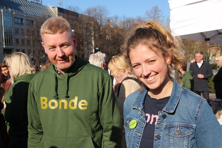 Både Bjørn Gimming og Marthe Holthe Sirvik stod begge på scenen med sterke og tydelige budskap til våre folkevalgte.
