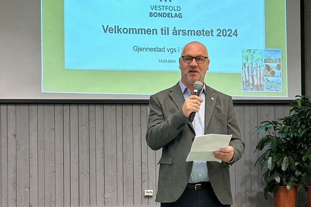 Fylkesleder Hans Jørgen Olsen Røren under Årsmøtet i VB 2024