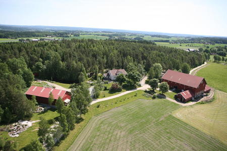 Hvem skal eie gårdene? Her fra Solberg Nordre i Skiptvet, Østfold. 