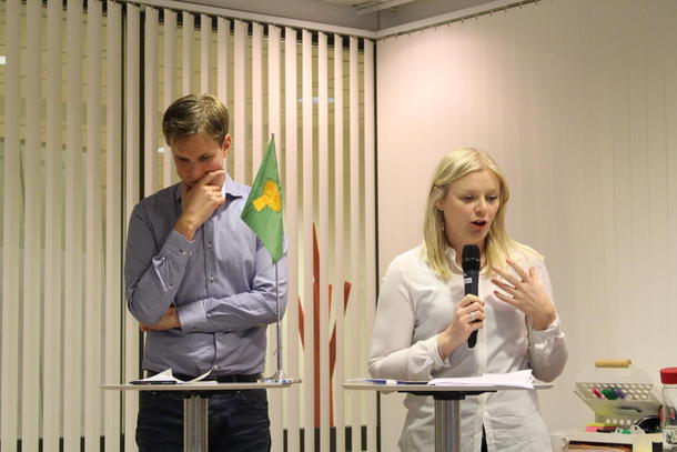 Tina Bru frå  Høgre og Torstein Tvedt Solberg frå Arbeidarpartiet på leiarmøtet i Rogaland. 