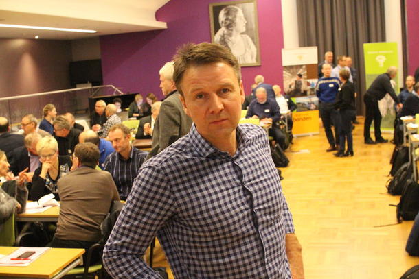 Lars Petter Bartnes på representantskapsmøte