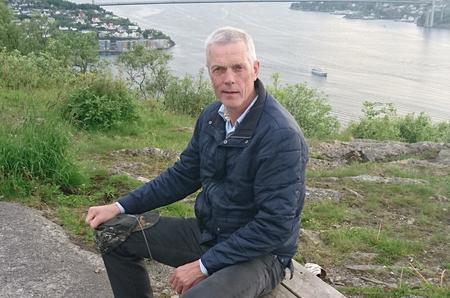 Dagfinn Torstveit held hovudinnlegget på det opne debattmøtet i Tysværtunet 28. august. 