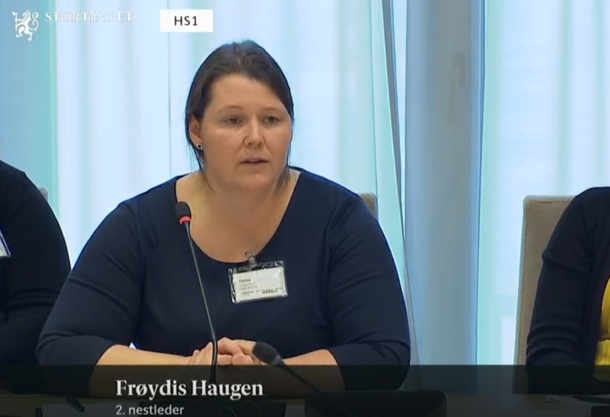 Frøydis Haugen, 2. nestleder i Bondelaget, på høring i utdannings- og forskningskomiteen 25.10.18