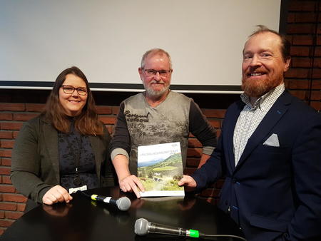 Frokostseminar for lanseringa av Landbruksbarometeret 2019, 6. mai. Fra venstre: Frøydis Haugen (Bondelaget), Alf Skjeseth (Klassekampen) og Christian Anton Smedshaug (AgriAnalyse)